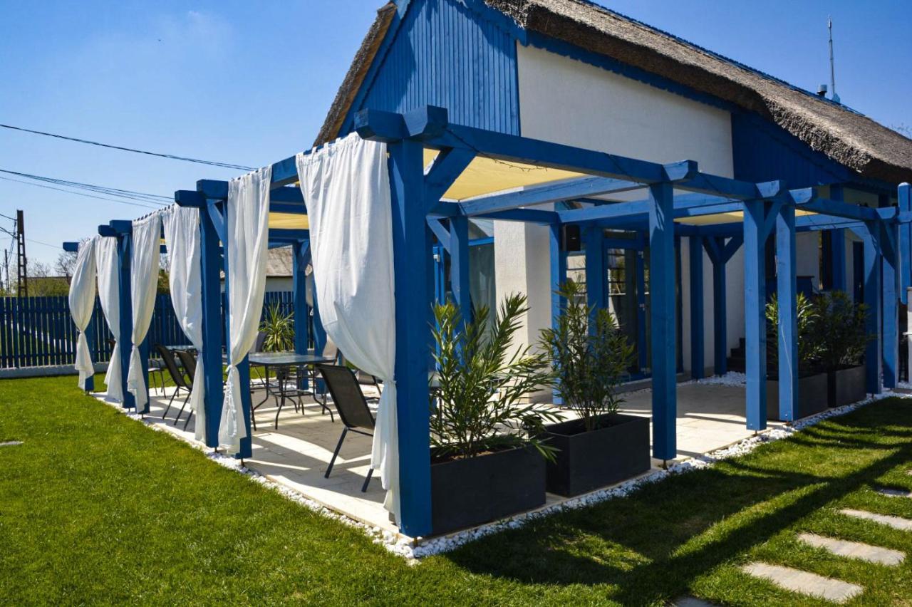 Hotel Deja Blue - Adult Only Sfântu Gheorghe Exterior foto