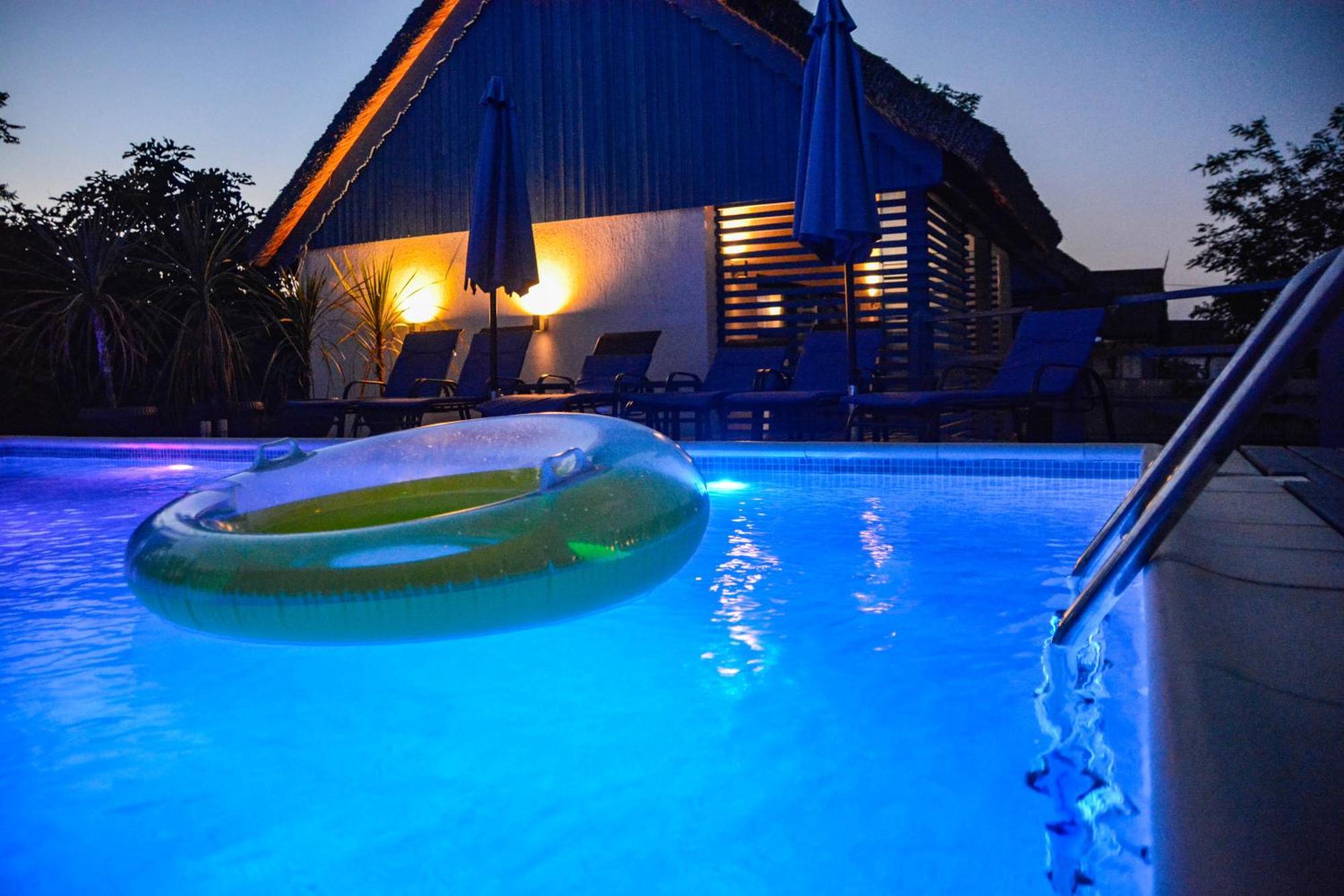 Hotel Deja Blue - Adult Only Sfântu Gheorghe Exterior foto